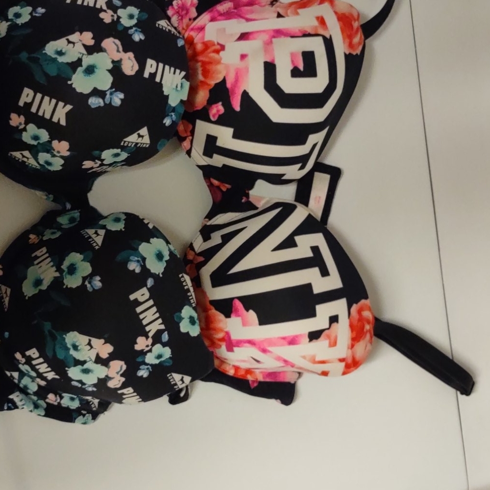 Victoria's secret 36D bras